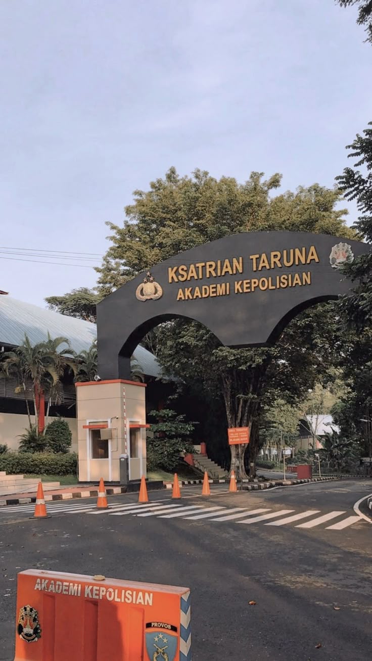 syarat masuk Akademi Kepolisian (AKPOL)